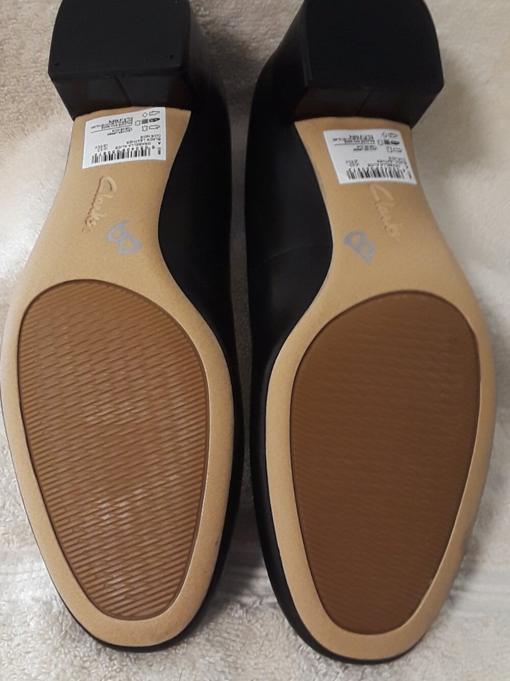 Clarks Orabella Alice Black Leather Pump NWOB Cushion Plus 8.5M Work 1.5in Heel - Picture 4 of 8
